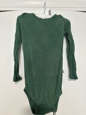 Kyte Long-Sleeve Green Bodysuit 12-18 months play condition